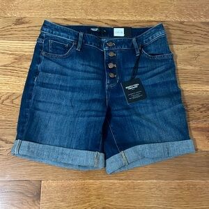 Simply Vera Vera Wang Denim Cuffed Shorts. Button Fly Size 6 Mid-Rise With Tags